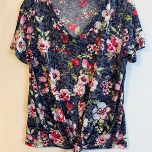 Floral V-Neck Short Sleeve Top - Navy and Pink